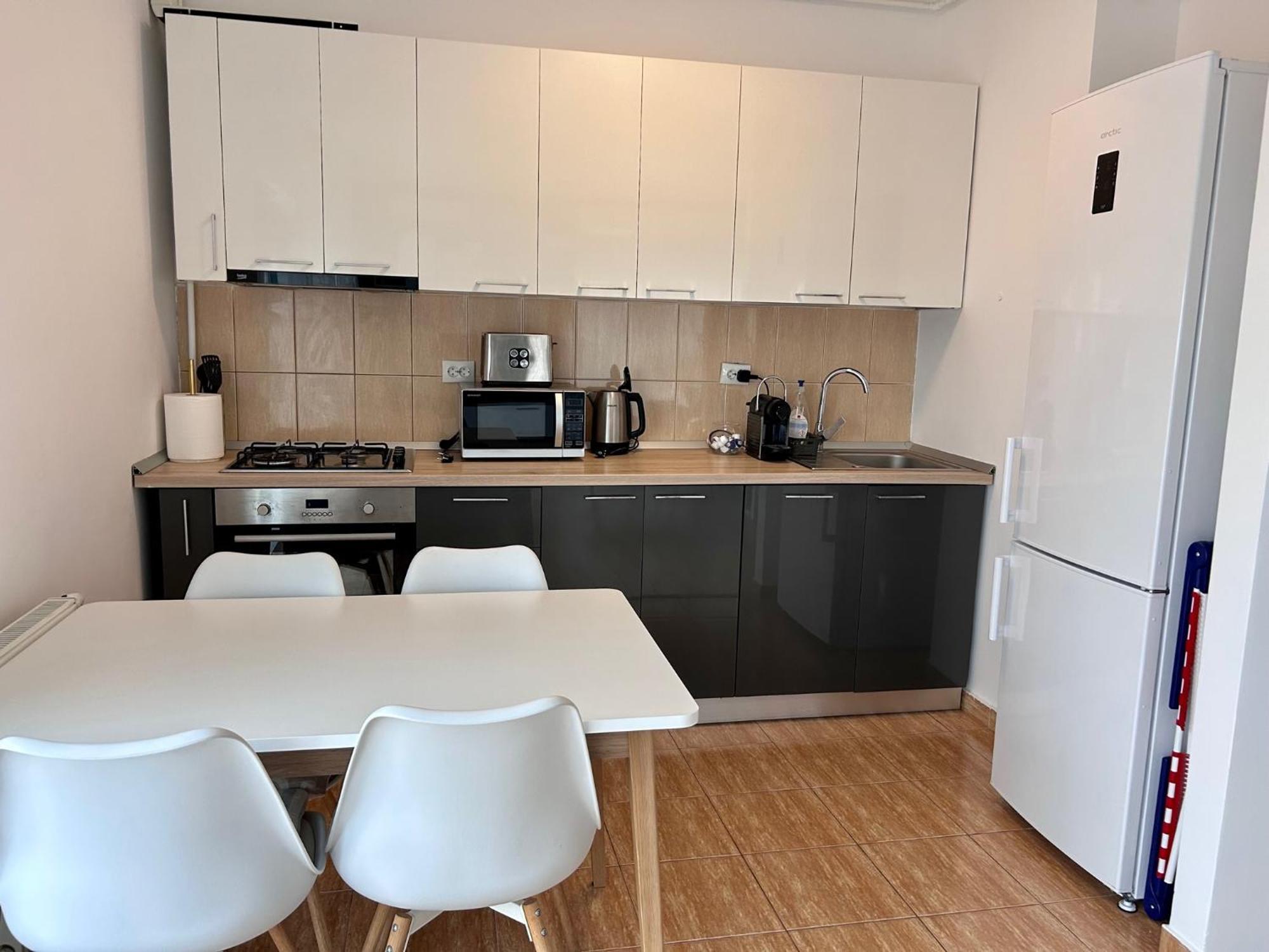 Sunrise Apartment บูคาเรสต์ ภายนอก รูปภาพ